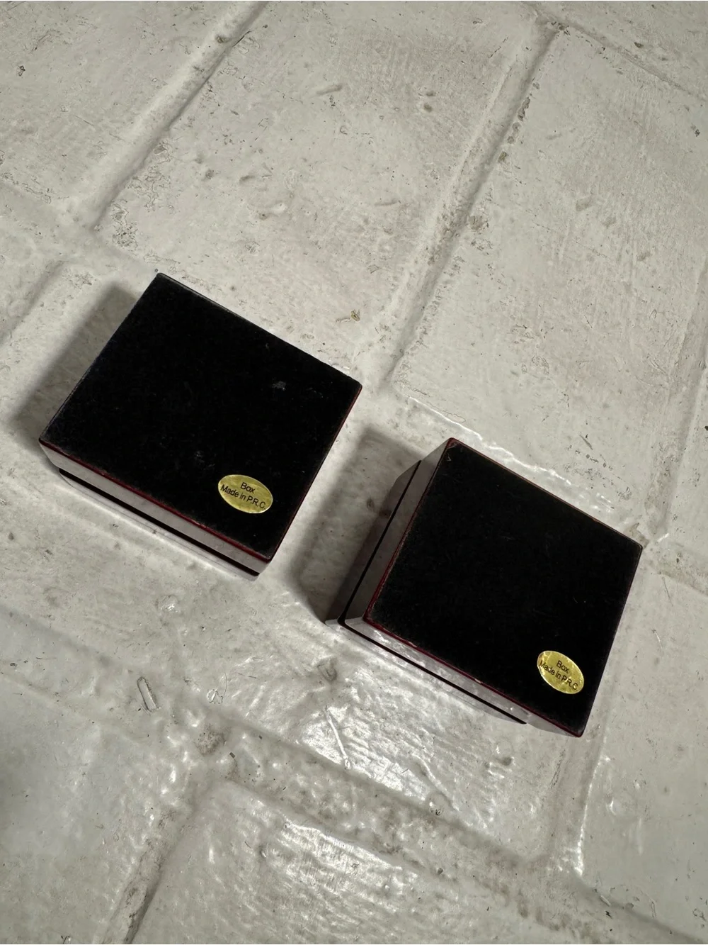 Set of 2 Sturdy Glossy Mahogany-like finish Ring Presentation Boxes 2.5